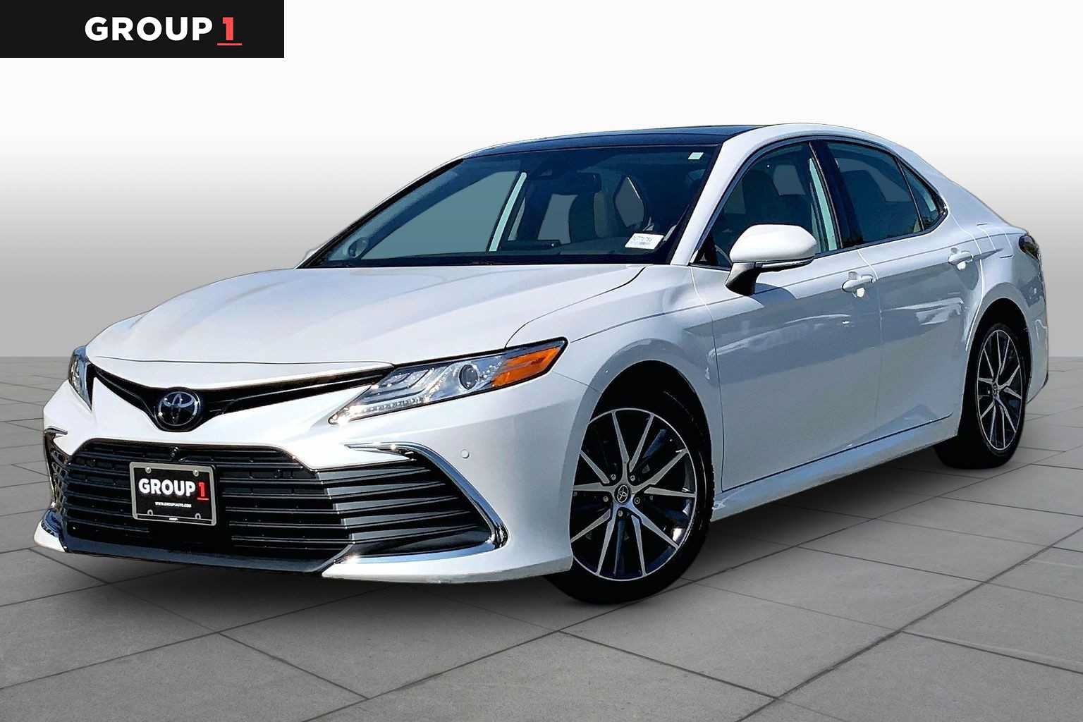 Used 2023 Toyota Camry XLE w/ Navigation Package FWD video 1