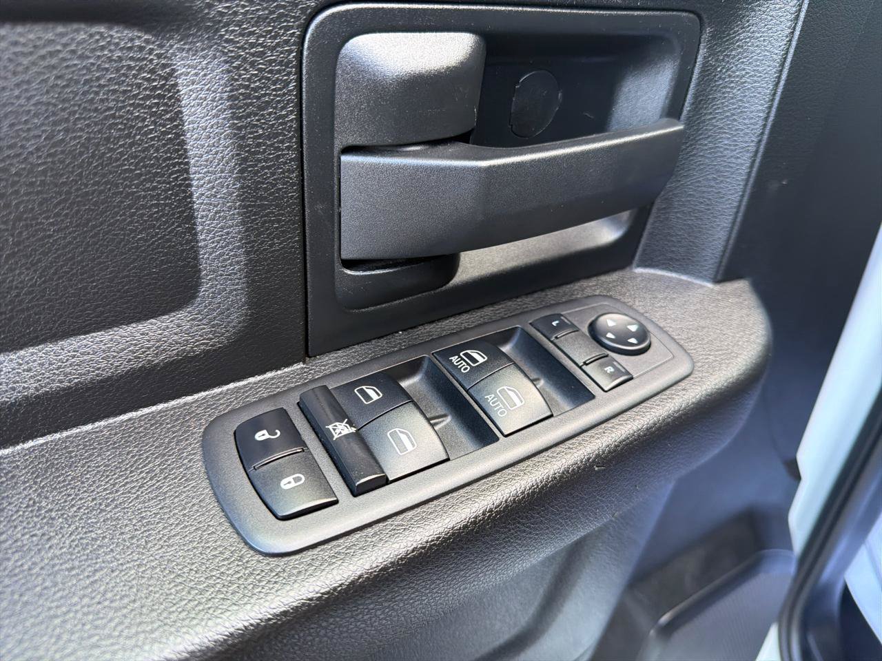Used 2022 RAM 3500 Tradesman AWD/4WD image 13