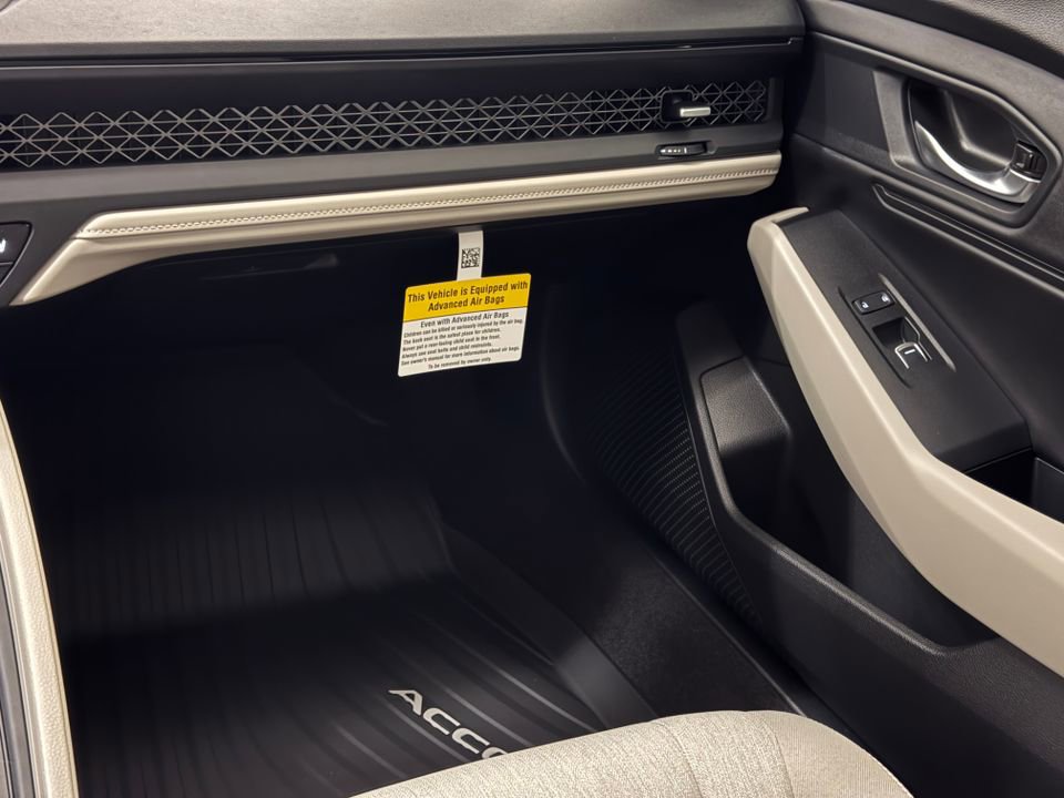 New 2025 Honda Accord SE image 12