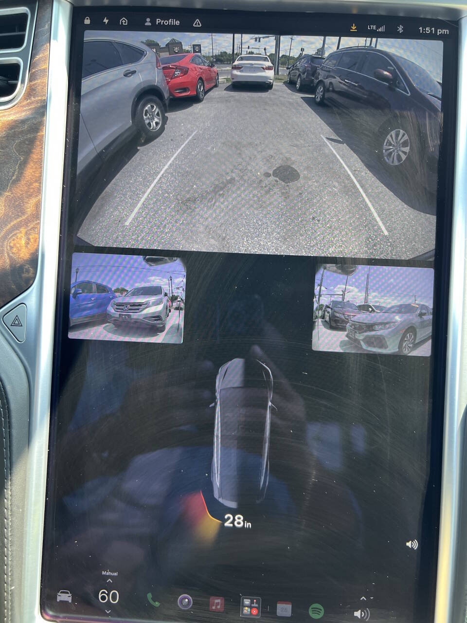 Used 2017 Tesla Model X 75D AWD/4WD image 18