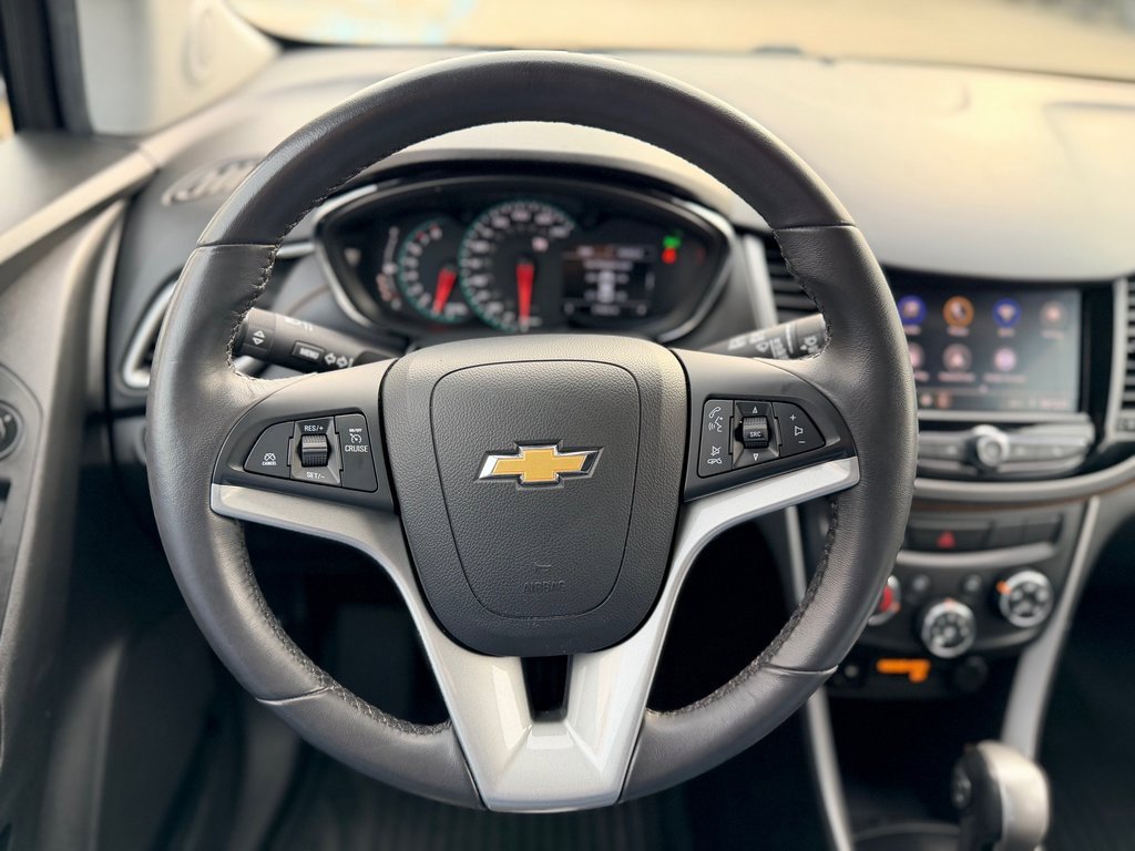 Used 2021 Chevrolet Trax LT w/ Sport Edition image 11