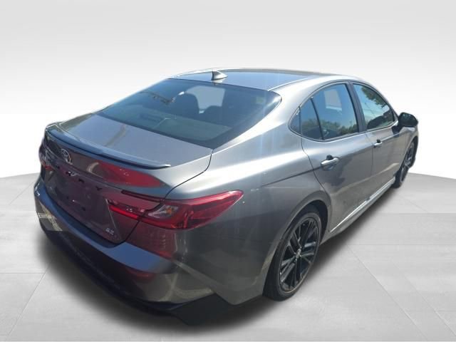 Used 2025 Toyota Camry SE FWD image 4