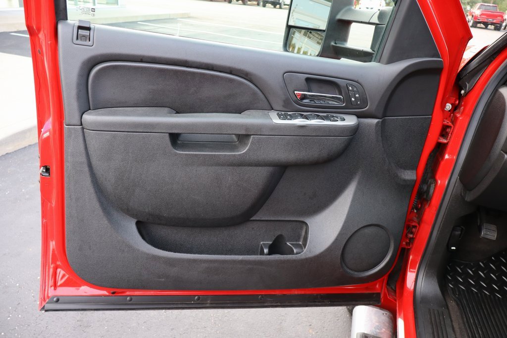 Used 2014 Chevrolet Silverado 2500 LTZ w/ LTZ Plus Package image 20