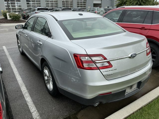 Used 2018 Ford Taurus SE FWD image 11