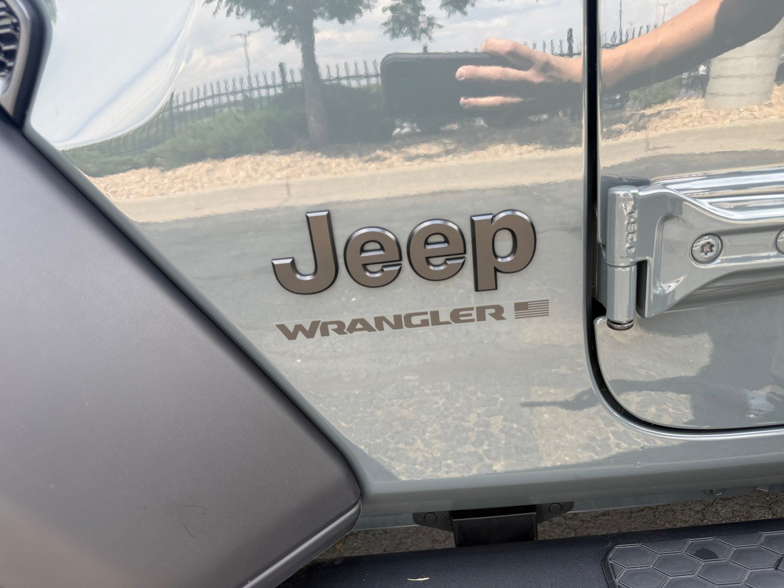 Used 2025 Jeep Wrangler Sport AWD/4WD image 23