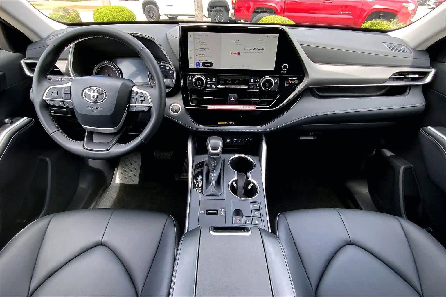 Certified 2026 Toyota Highlander XLE AWD/4WD image 16