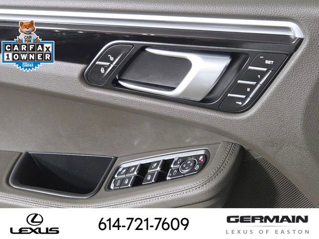 Used 2018 Porsche Macan AWD/4WD image 29