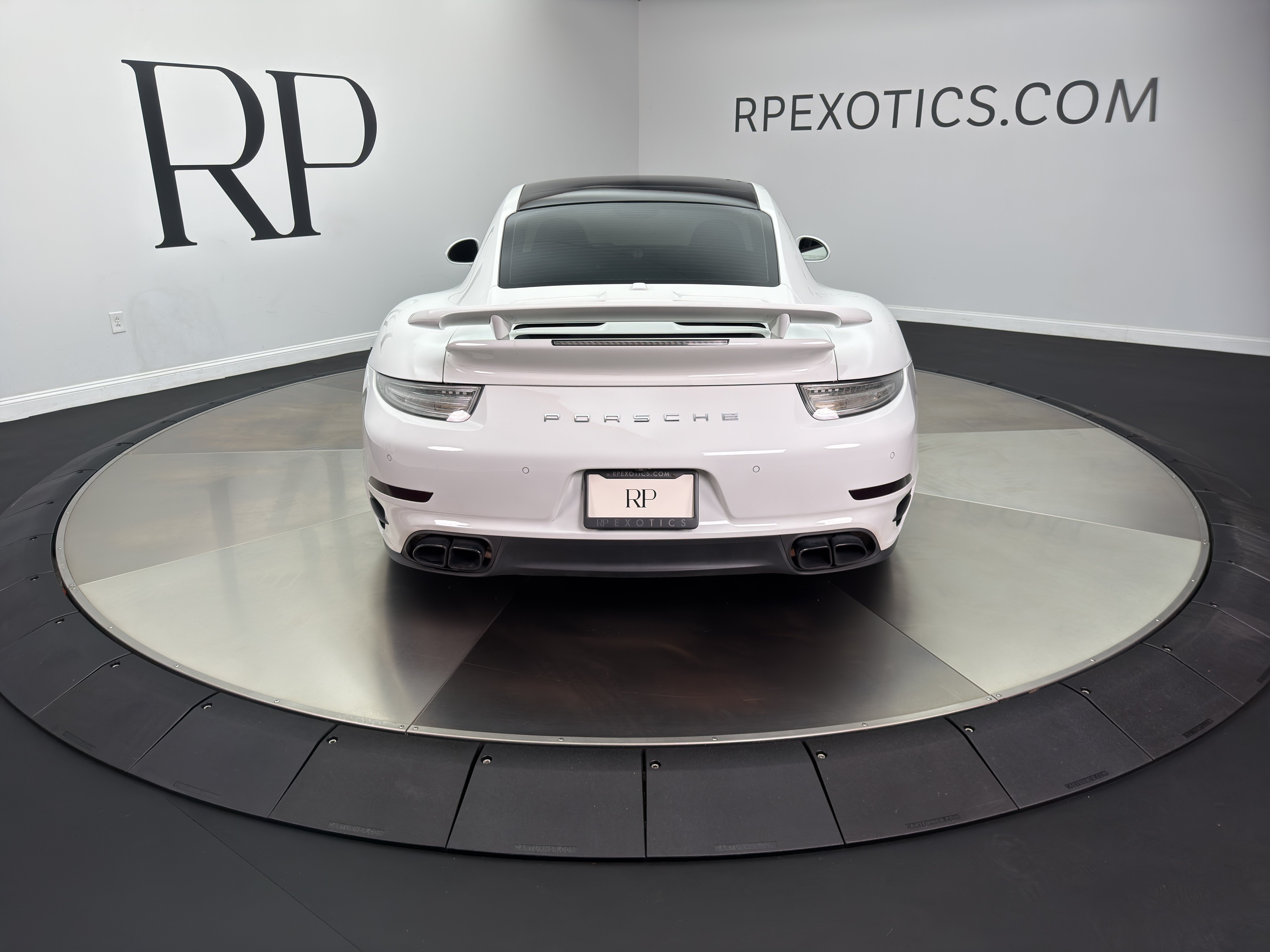 Used 2014 Porsche 911 Turbo S AWD/4WD image 5