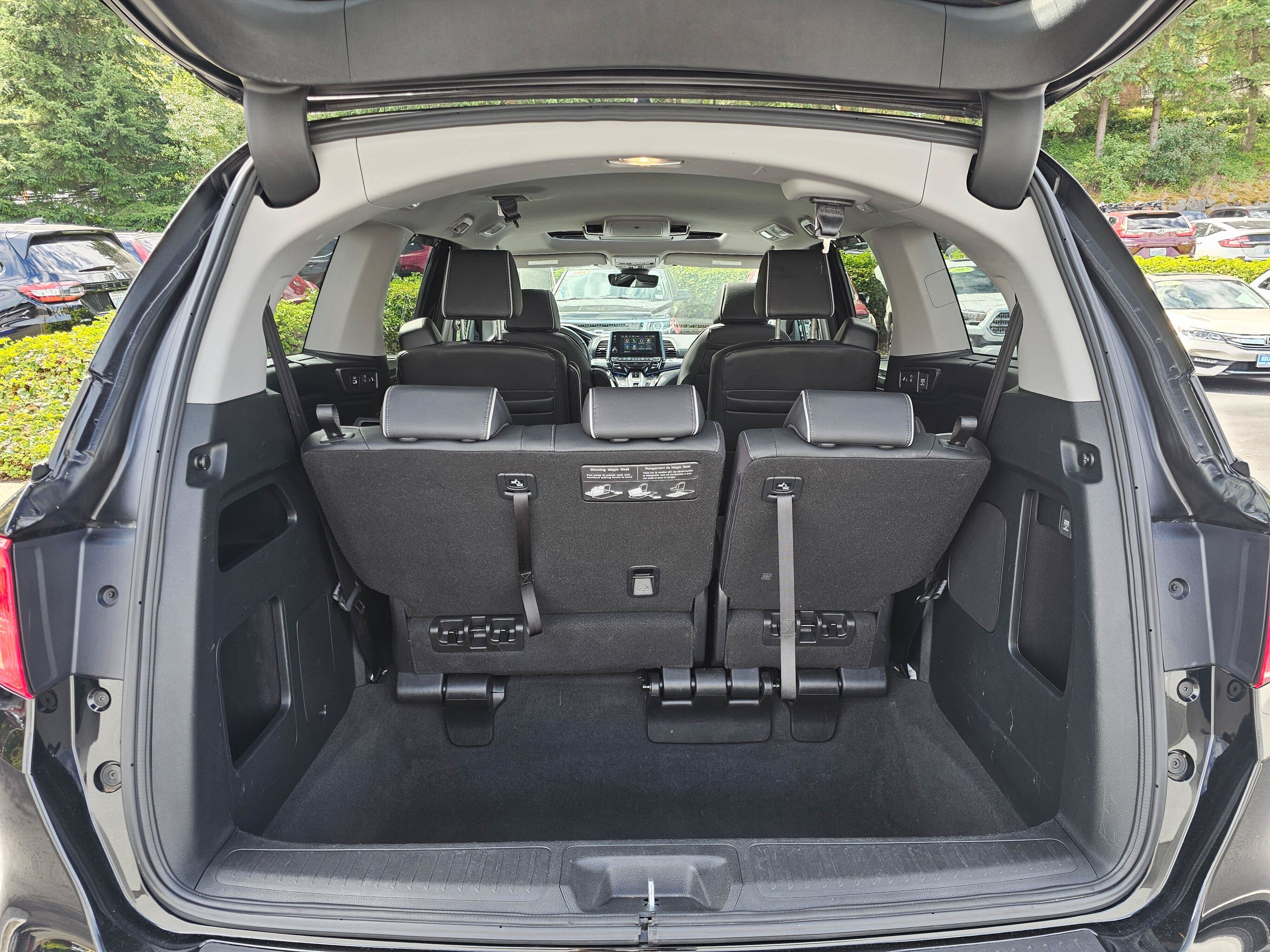 Used 2023 Honda Odyssey Elite image 18