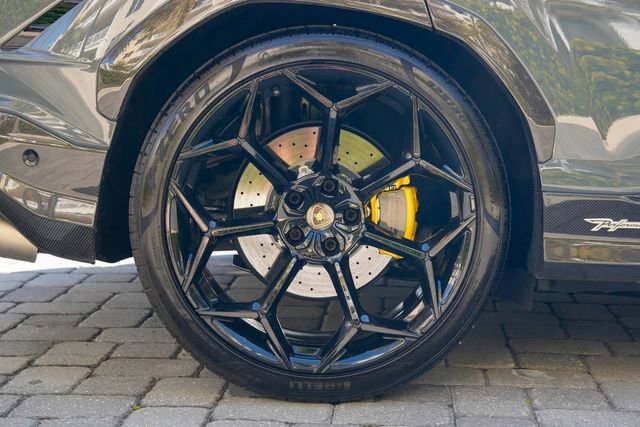 Used 2023 Lamborghini Urus Performante image 31