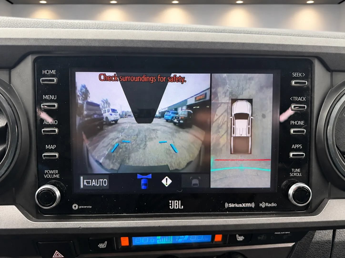 Used 2022 Toyota Tacoma TRD Off-Road w/ TRD Premium Off Road Package AWD/4WD image 18