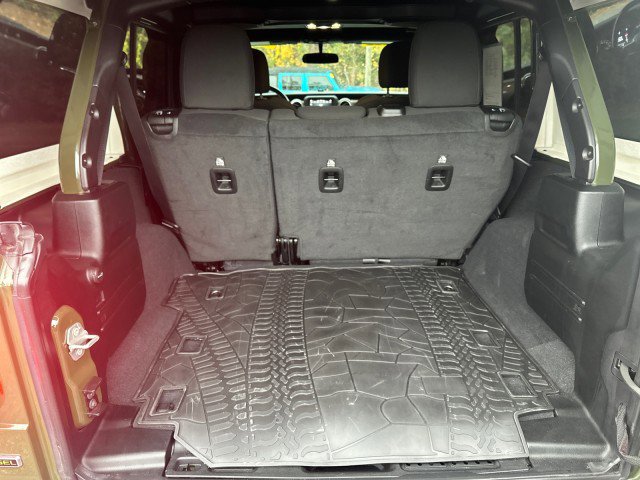 Used 2021 Jeep Wrangler Unlimited Sahara w/ Safety Group image 21