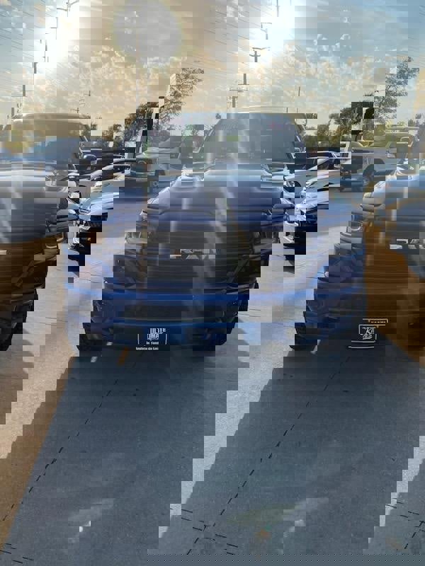 Used 2019 RAM 1500 Laramie w/ Sport Appearance Package image 8