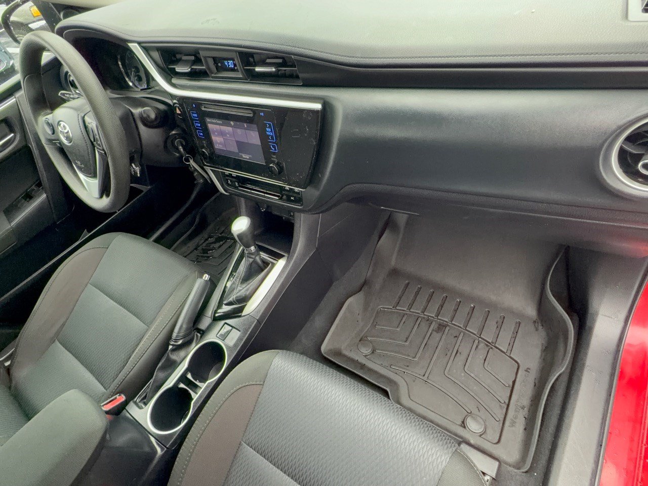 Used 2019 Toyota Corolla LE FWD image 31