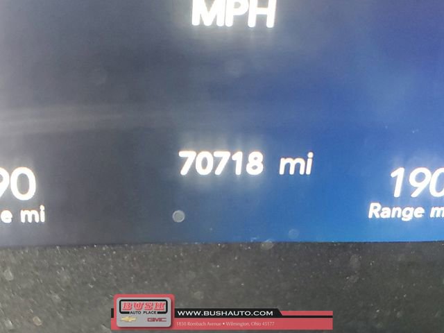 Used 2023 Chrysler Pacifica Touring-L image 23