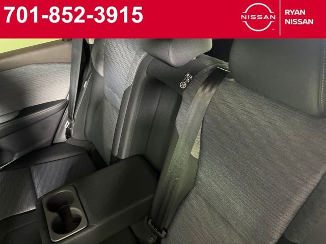 Certified 2023 Nissan Rogue SV image 32