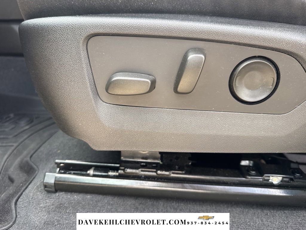 Used 2024 Chevrolet Colorado Trail Boss w/ Technology Package image 16