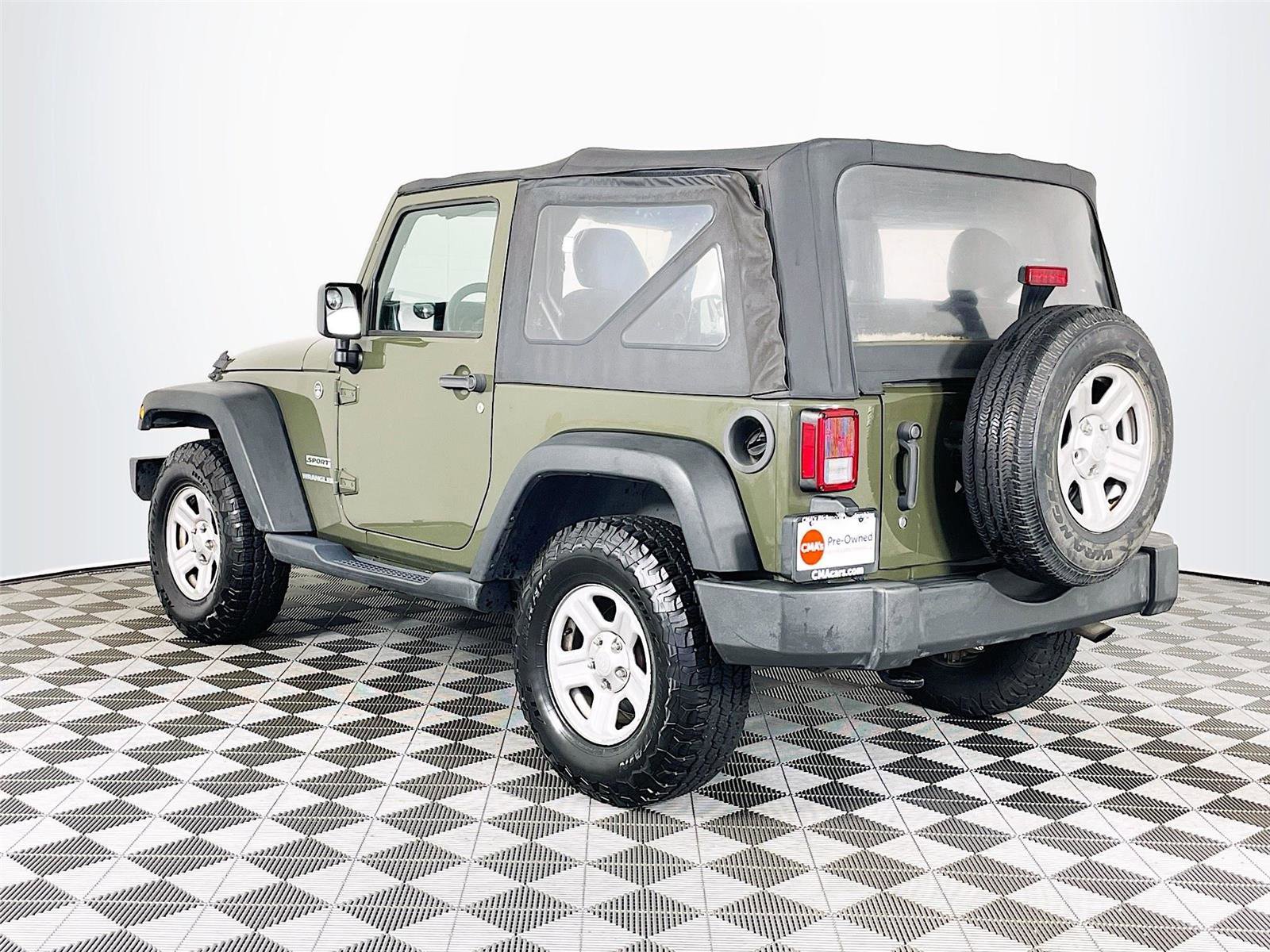 Used 2015 Jeep Wrangler Sport image 6