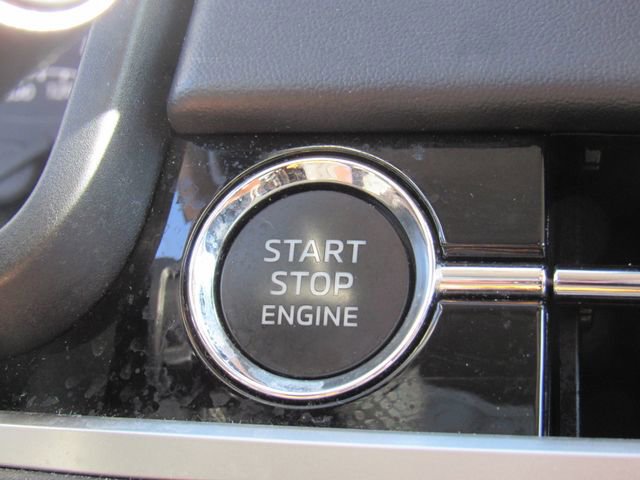 Used 2024 Mitsubishi Outlander SE AWD/4WD image 26