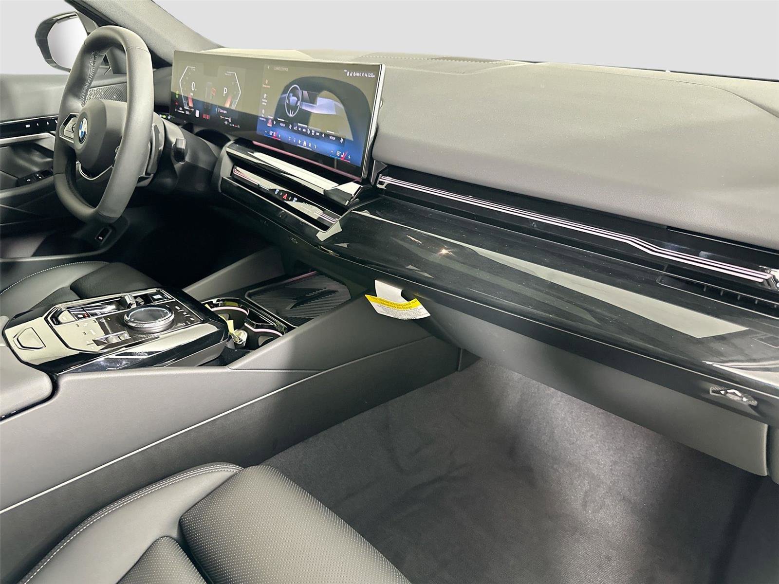 New 2026 BMW 530i xDrive w/ Premium Package image 29