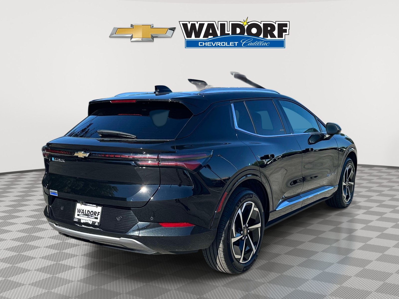 Used 2024 Chevrolet Equinox EV LT FWD image 6