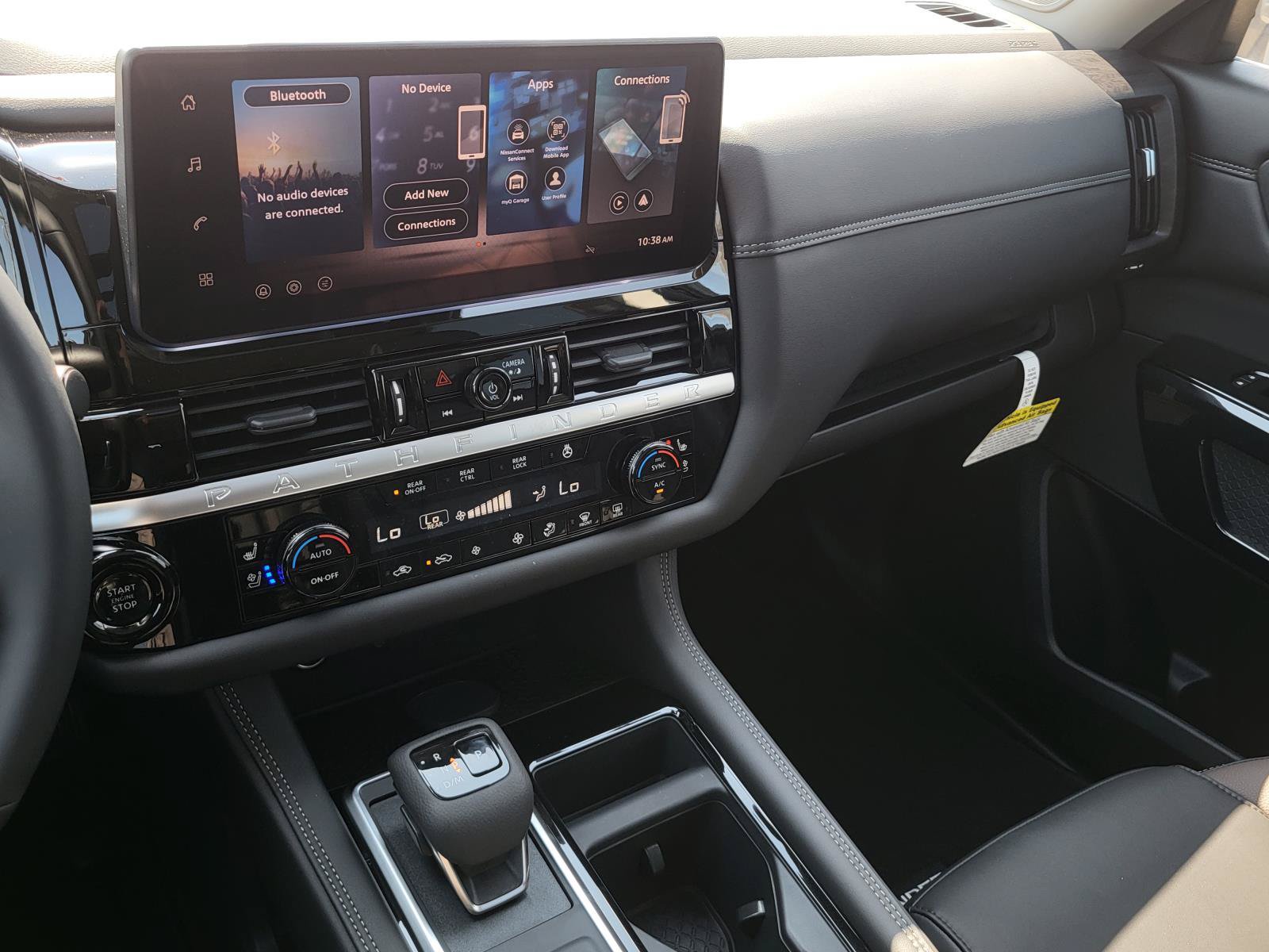 New 2026 Nissan Pathfinder Platinum w/ Accent Package FWD image 22