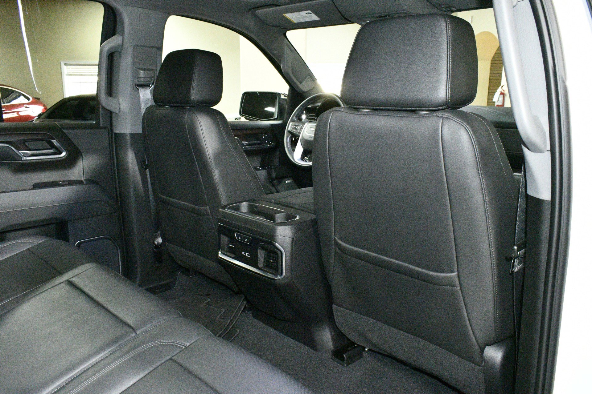 Used 2023 GMC Sierra 1500 SLT w/ SLT Premium Plus Package AWD/4WD image 16