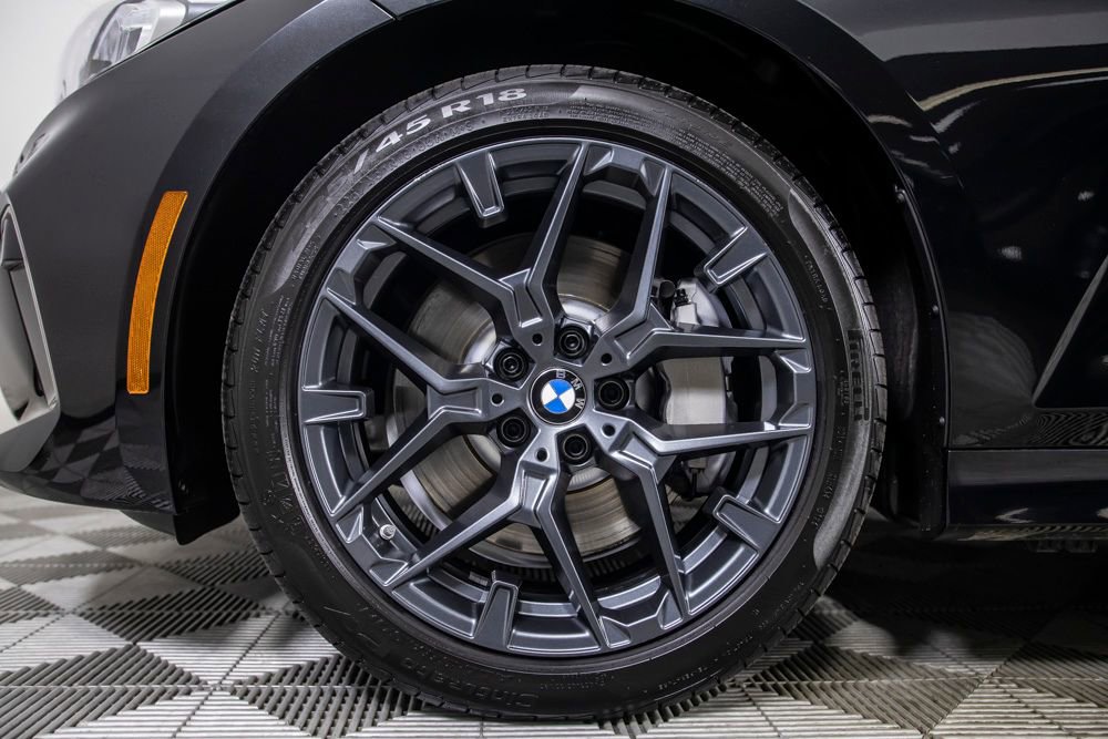 Used 2025 BMW 330i Sedan w/ M Sport Package RWD image 38