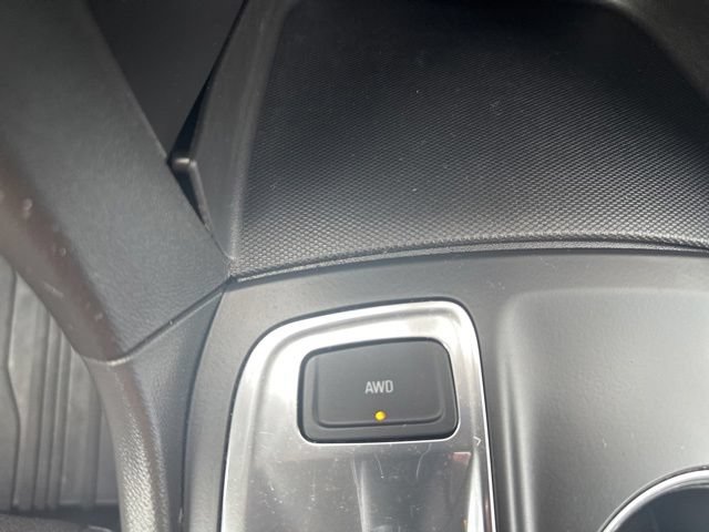 Used 2023 Chevrolet Equinox LT w/ LPO, Floor Liner Package AWD/4WD image 30
