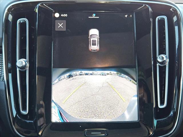 Used 2022 Volvo XC40 P8 Recharge Plus image 19