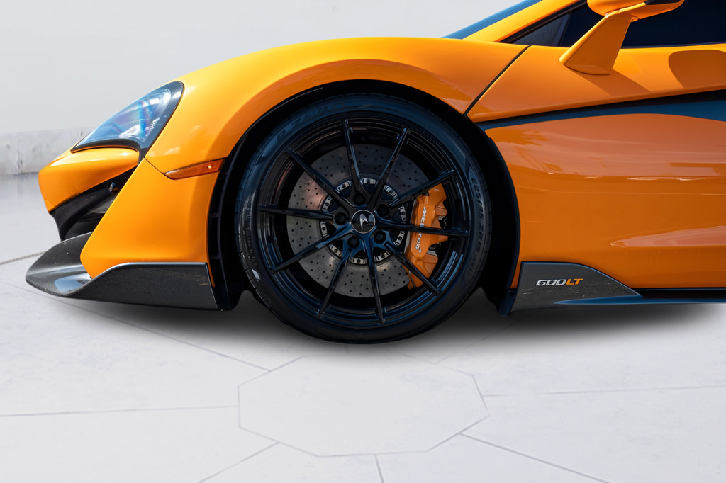 Used 2019 McLaren 600LT RWD image 28