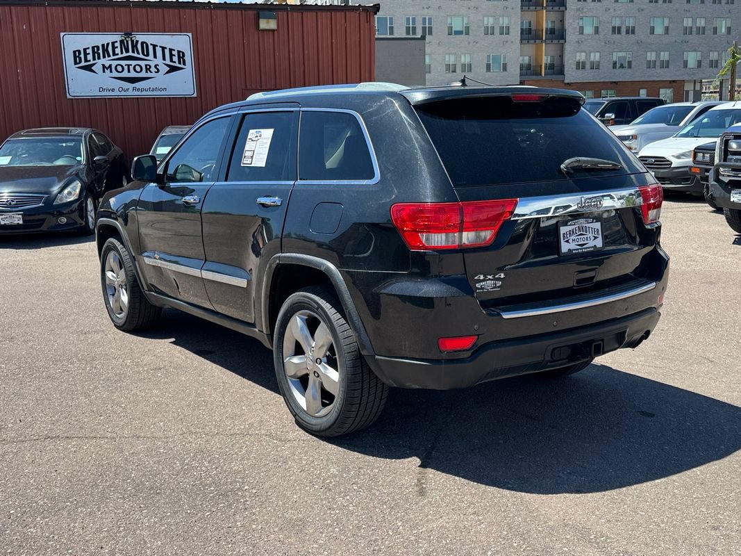 Used 2011 Jeep Grand Cherokee Overland AWD/4WD image 5
