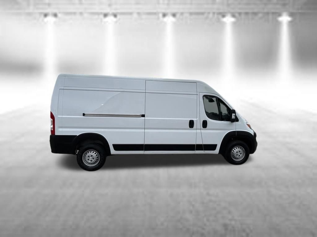 Used 2024 RAM ProMaster 2500 w/ Convenience Group FWD image 3