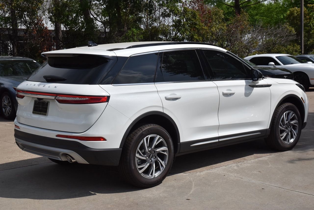 New 2026 Lincoln Corsair Premiere image 6