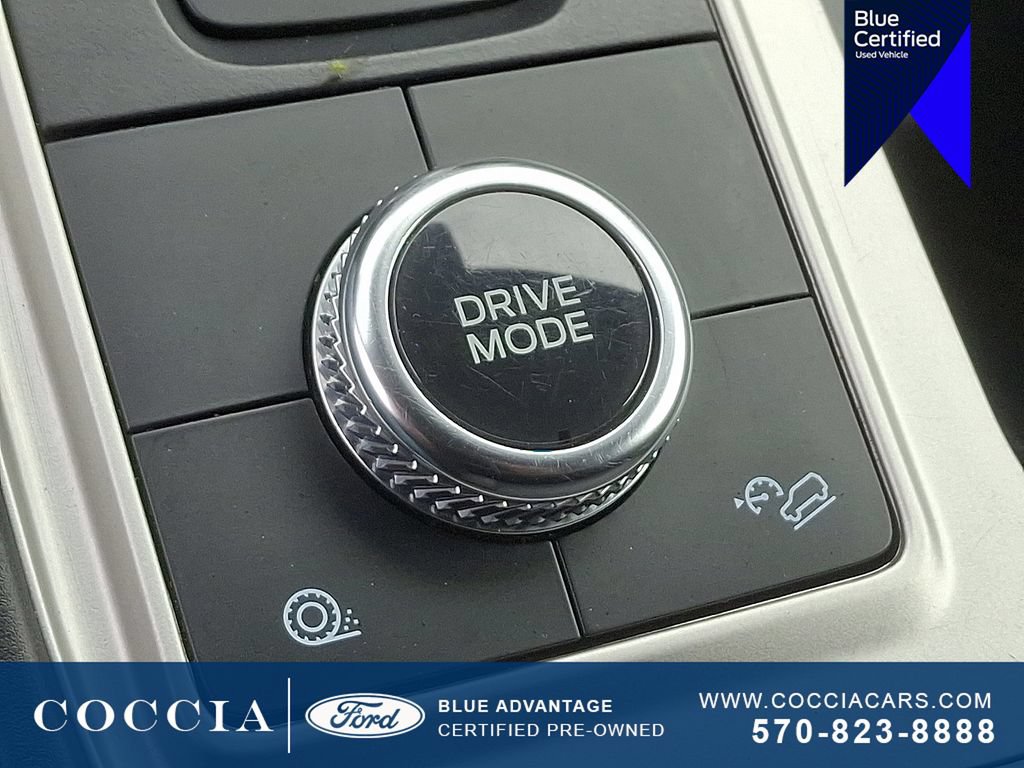 Used 2022 Ford Explorer XLT AWD/4WD image 26