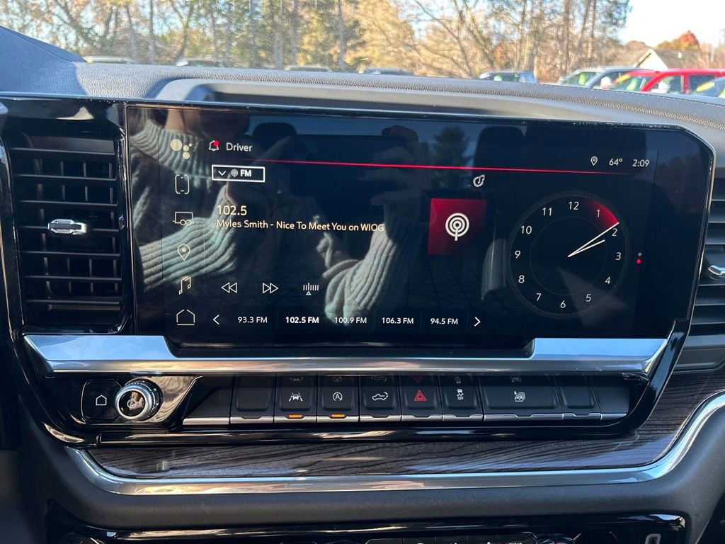 Used 2025 GMC Sierra 1500 Elevation image 23