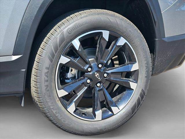 New 2027 Chevrolet Equinox RS w/ Convenience Package III FWD image 11