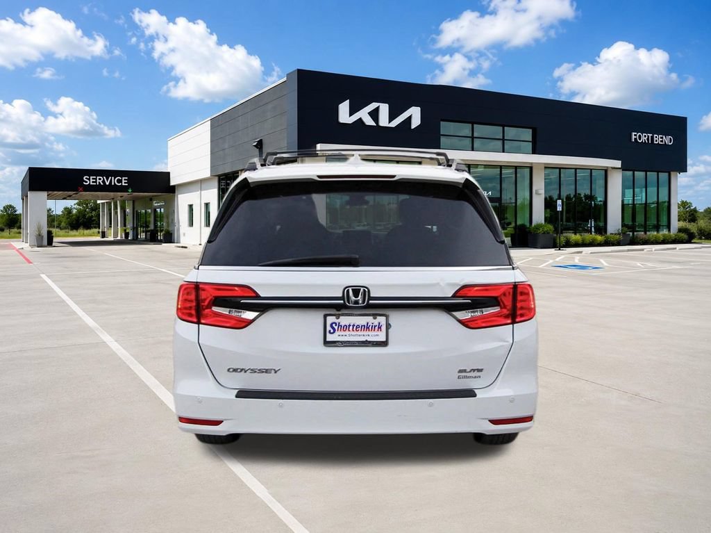 Used 2023 Honda Odyssey Elite image 6