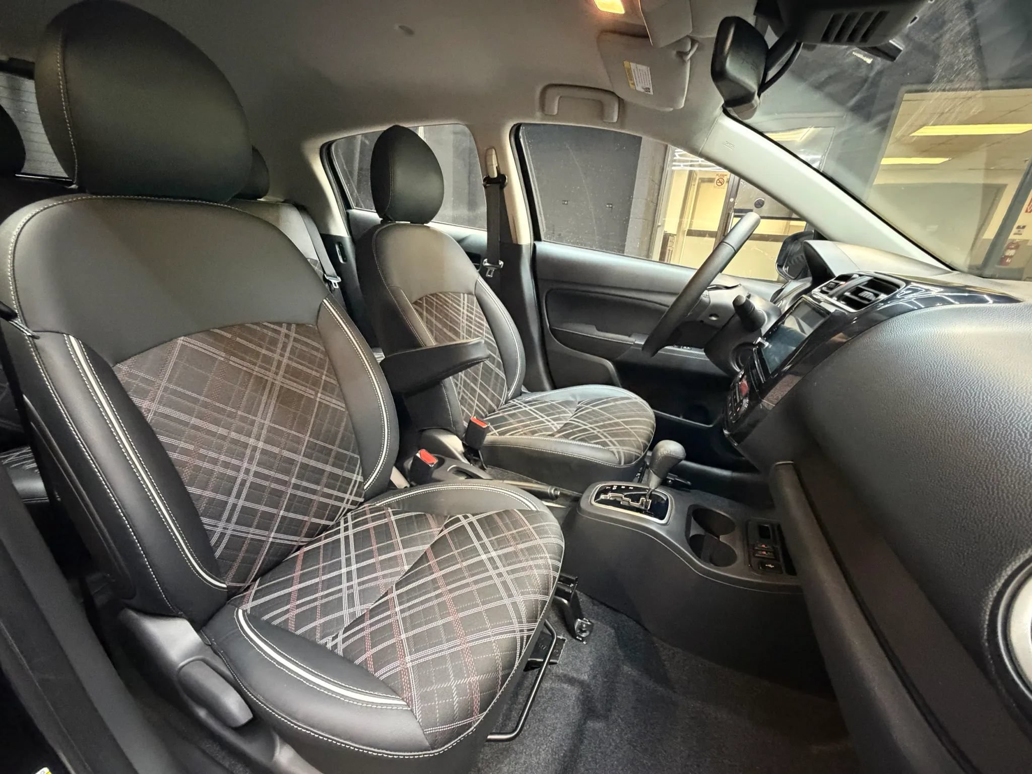 Used 2024 Mitsubishi Mirage SE FWD image 35