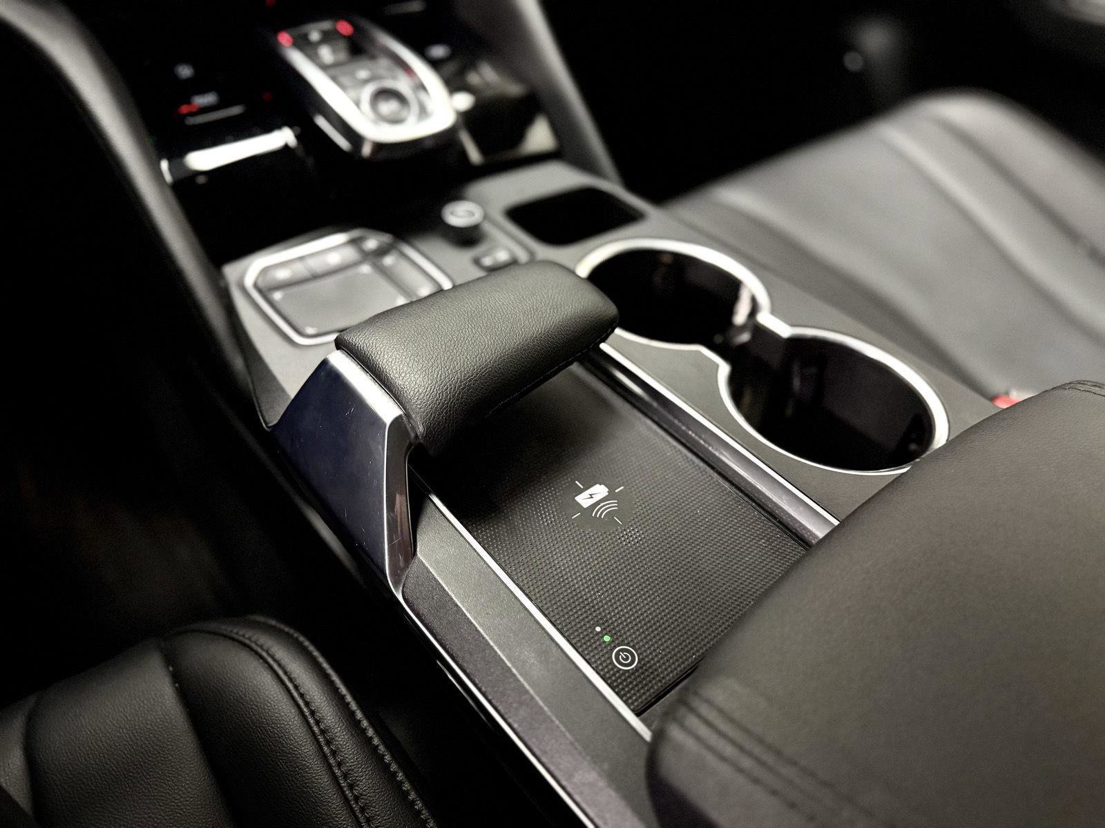 Used 2022 Acura MDX SH-AWD image 20