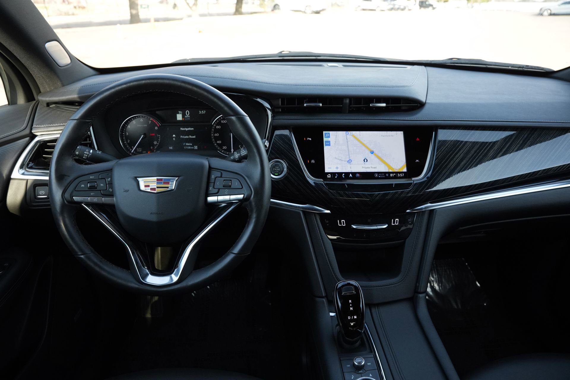 Certified 2025 Cadillac XT6 Premium Luxury image 9