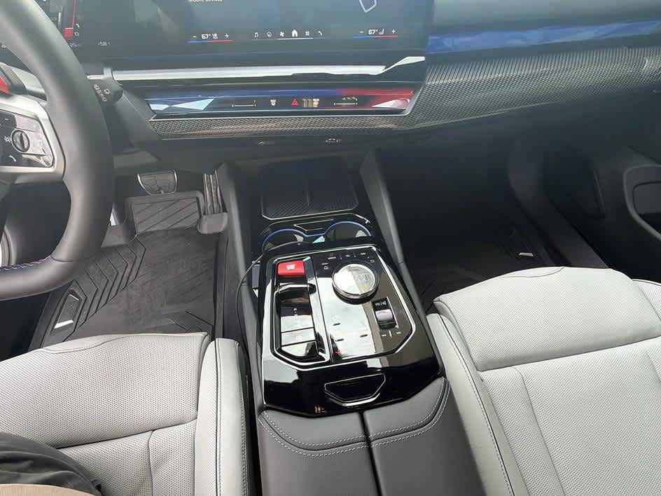 Used 2025 BMW M5 Touring w/ M Driver's Package AWD/4WD image 21