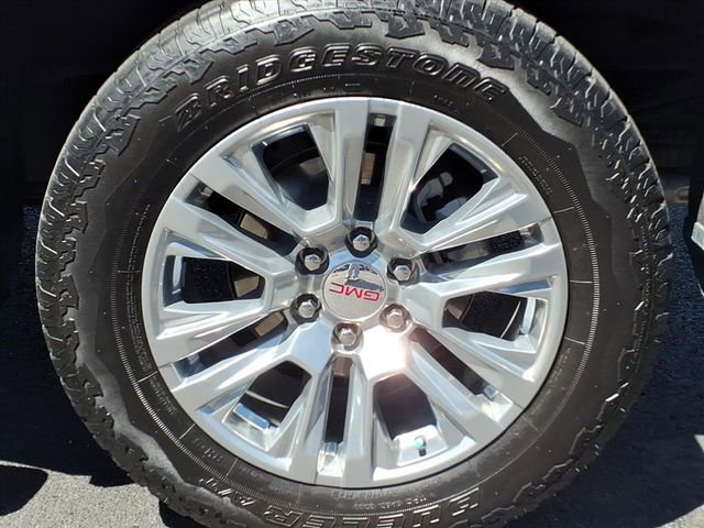 Certified 2024 GMC Sierra 1500 Denali w/ Technology Package AWD/4WD image 9