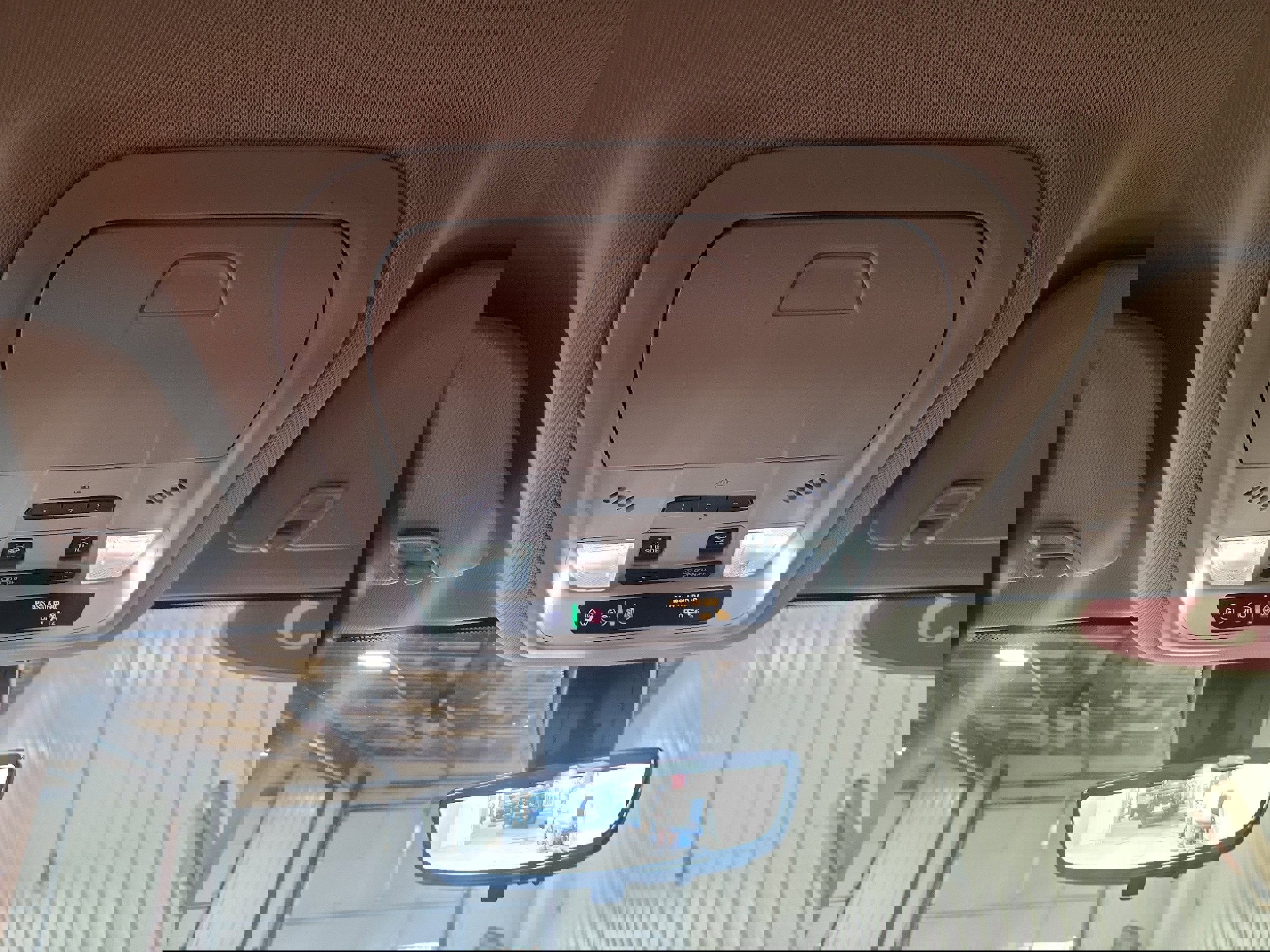 Used 2023 GMC Acadia Denali w/ Denali Technology Package image 20