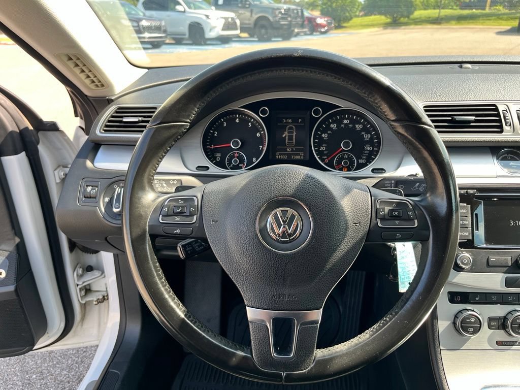 Used 2014 Volkswagen CC R-Line FWD image 16