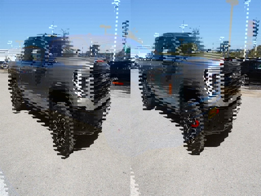 Certified 2025 GMC Sierra 2500 AT4X image 3