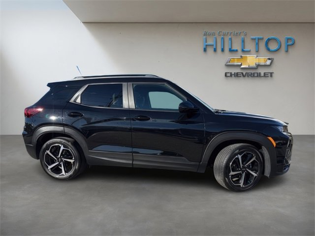 Used 2023 Chevrolet TrailBlazer RS w/ Sun and Liftgate Package image 3