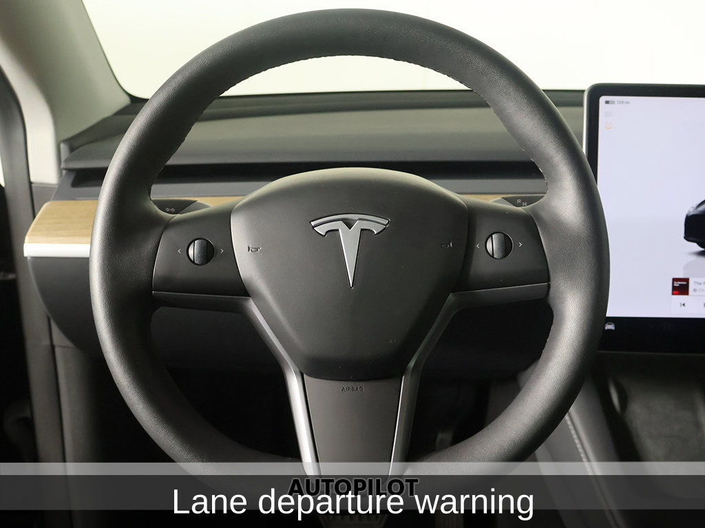 Used 2024 Tesla Model Y Long Range RWD image 6