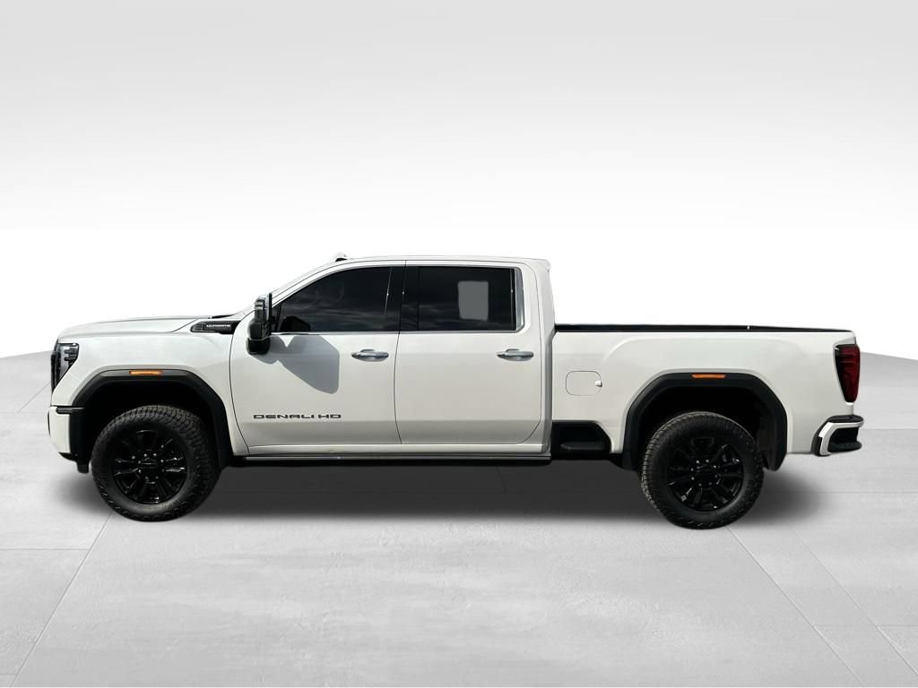 Used 2025 GMC Sierra 2500 Denali Ultimate image 13