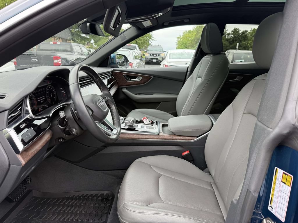 Used 2022 Audi Q8 Premium Plus w/ Premium Plus Package AWD/4WD image 13